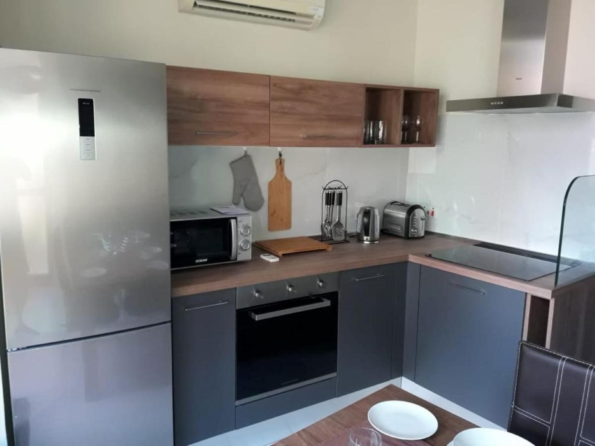 85 Palma Living Daire Victoria Dış mekan fotoğraf